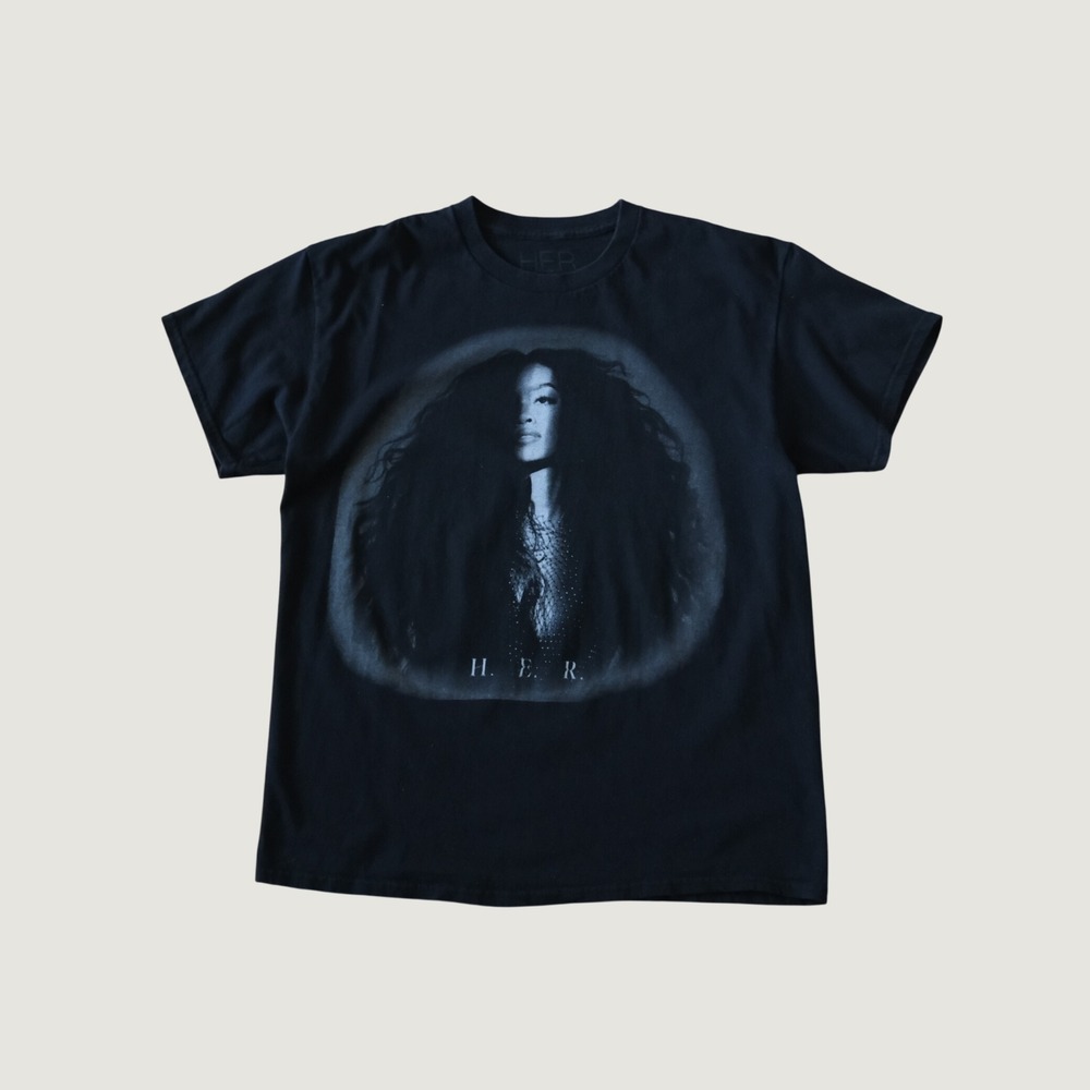 H.E.R. Graphic Tee Women Black Portrait Print R&B Merch Large Short Sleeve Shirt